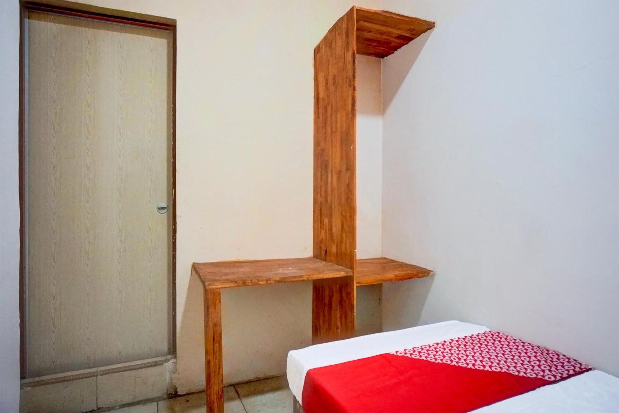 Hotel O Medan City Center Near Plaza Medan Fair Ngoại thất bức ảnh