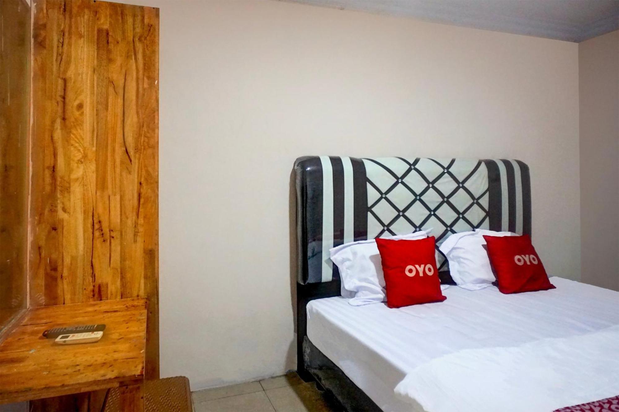 Hotel O Medan City Center Near Plaza Medan Fair Ngoại thất bức ảnh