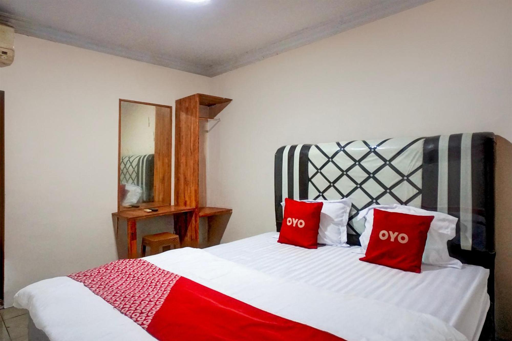 Hotel O Medan City Center Near Plaza Medan Fair Ngoại thất bức ảnh