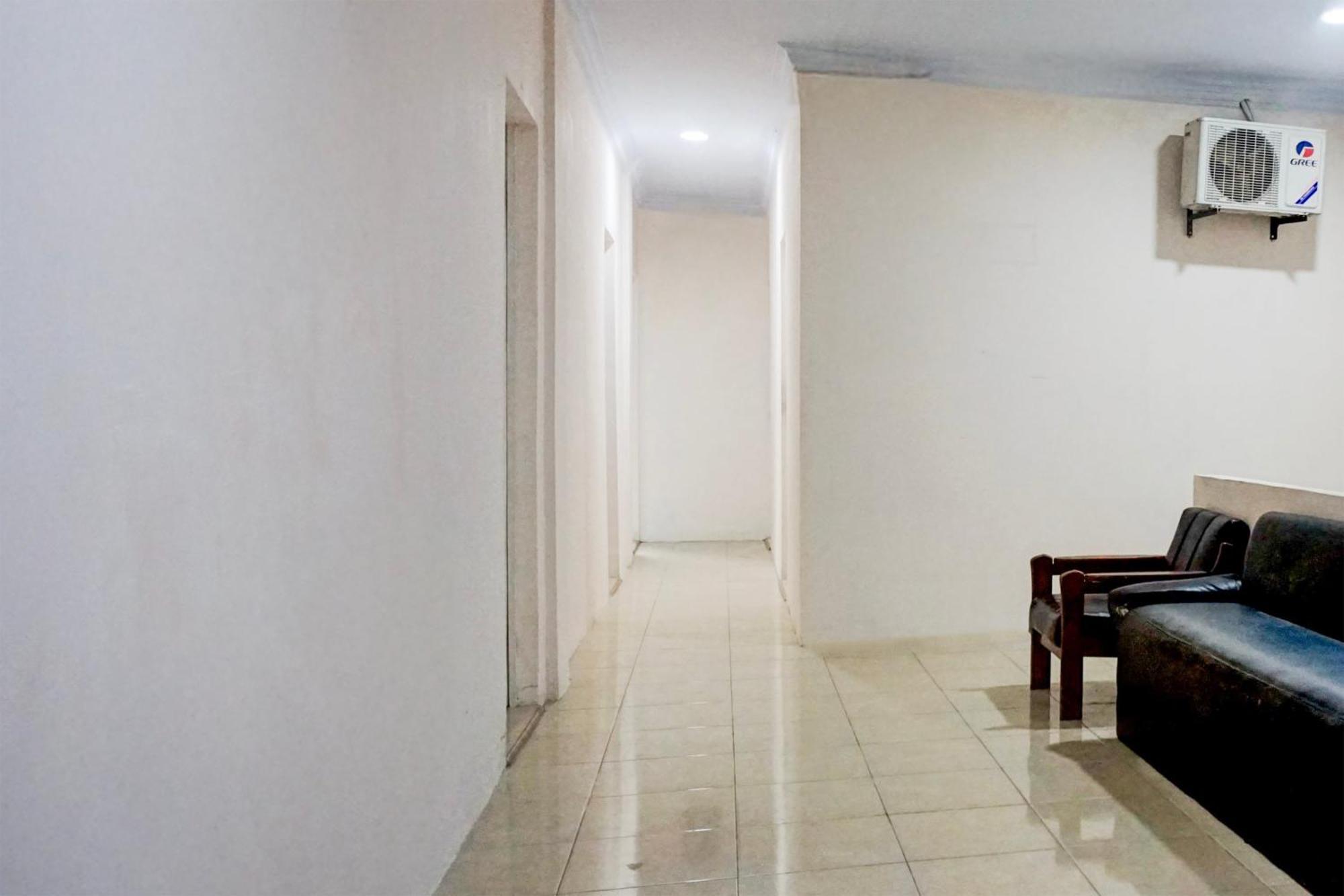 Hotel O Medan City Center Near Plaza Medan Fair Ngoại thất bức ảnh