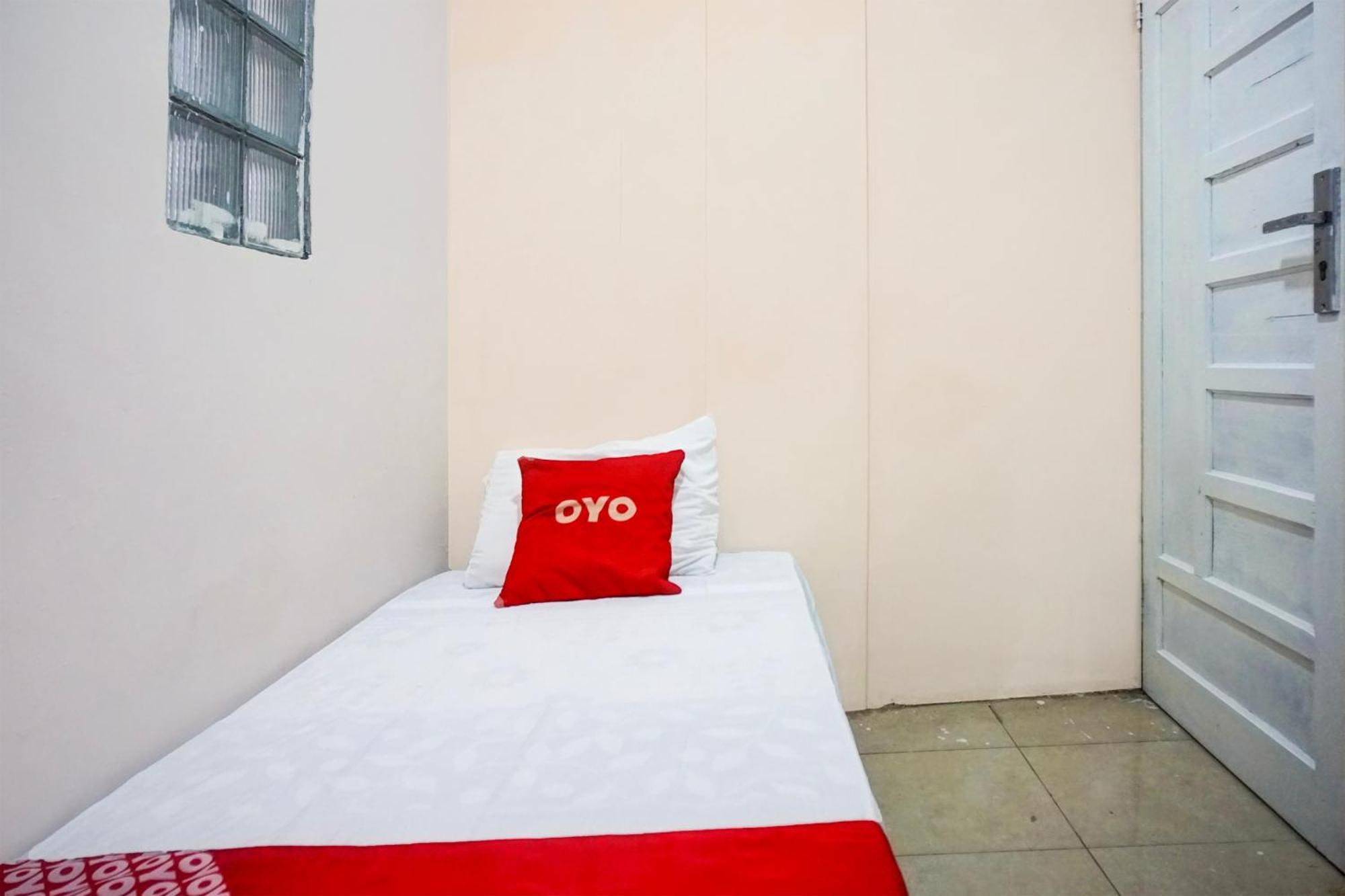 Hotel O Medan City Center Near Plaza Medan Fair Ngoại thất bức ảnh