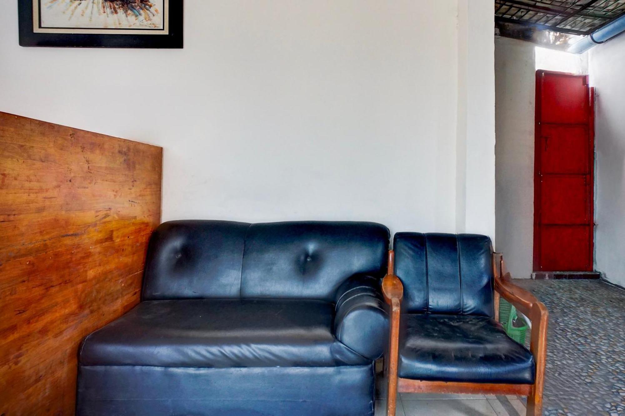 Hotel O Medan City Center Near Plaza Medan Fair Ngoại thất bức ảnh